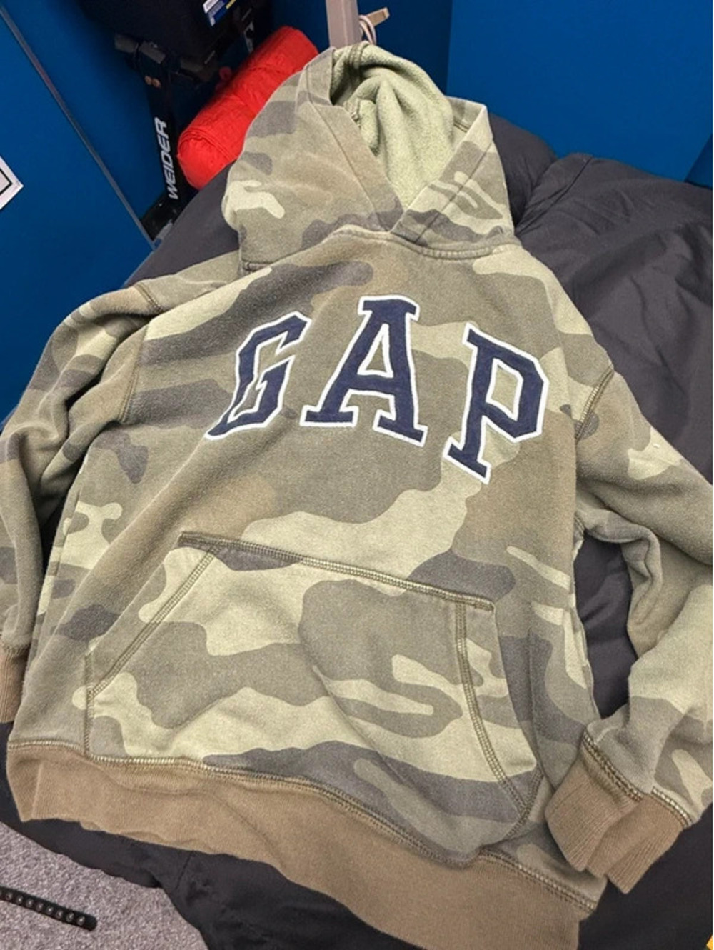 GAP Kids Camo Hoodie S – Embroidered Logo